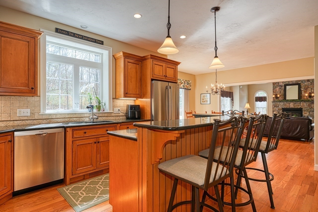 22 Buckhill Road Northborough, MA 01532 - Photo 8 of 41 Gallery Image 8