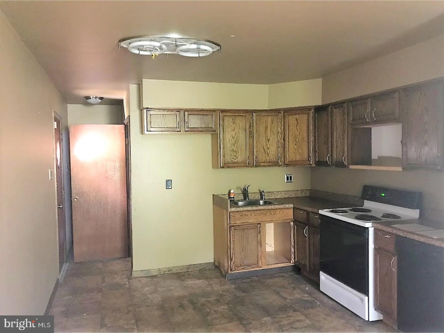 143 Crown Point Road Thorofare, NJ 08086 - Photo 6 of 19