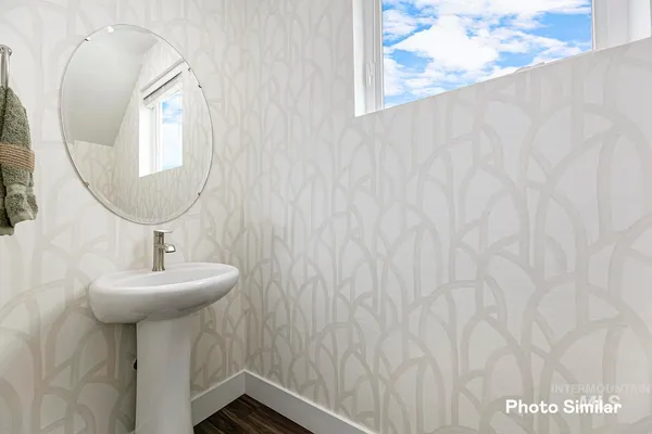 $404,900 | 1749 North Big Star Avenue, Eagle, ID 83616