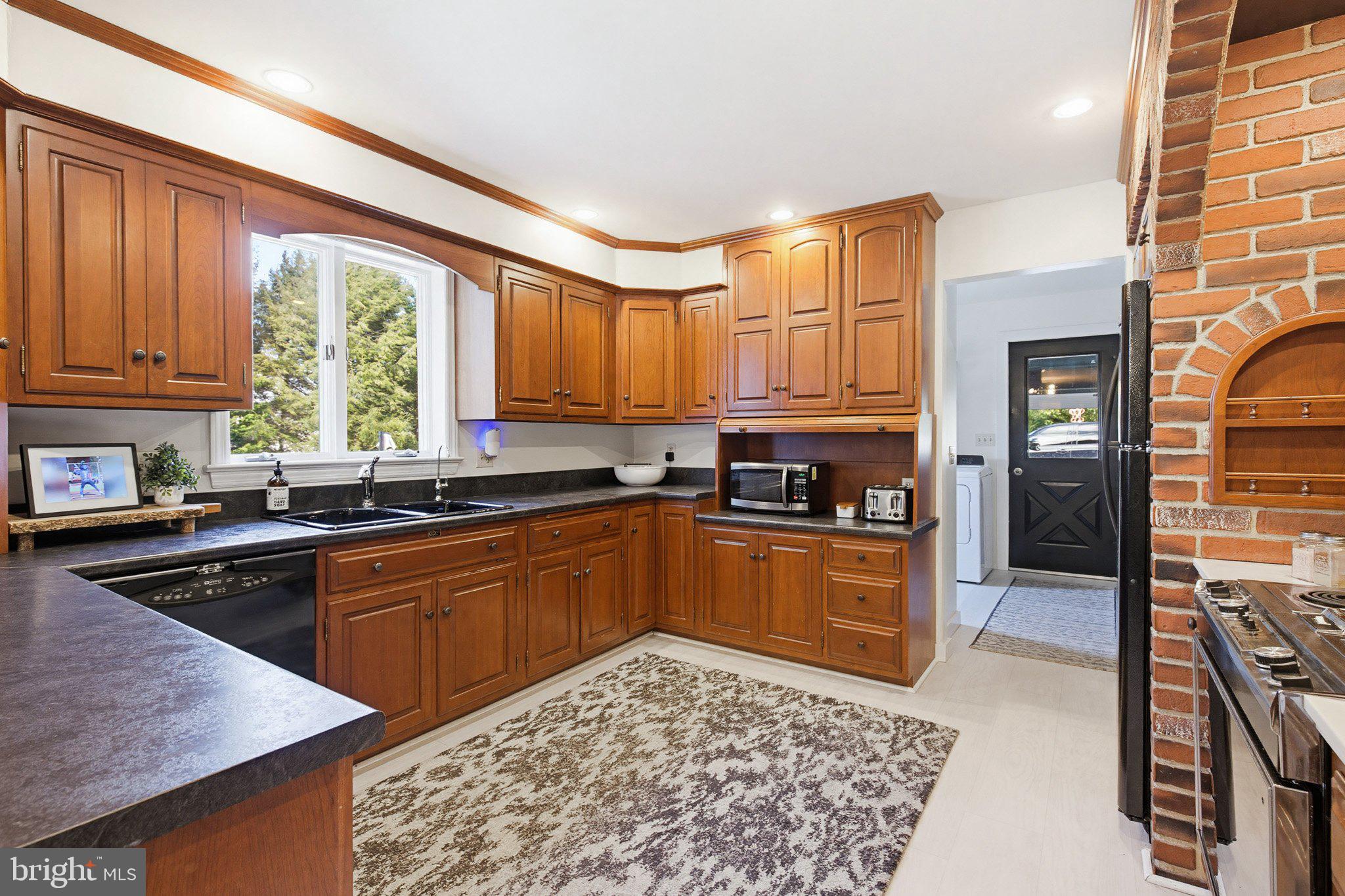 3937 Locust Grove Road Columbia, PA 17512 - Photo 13 of 44 Gallery Image 13