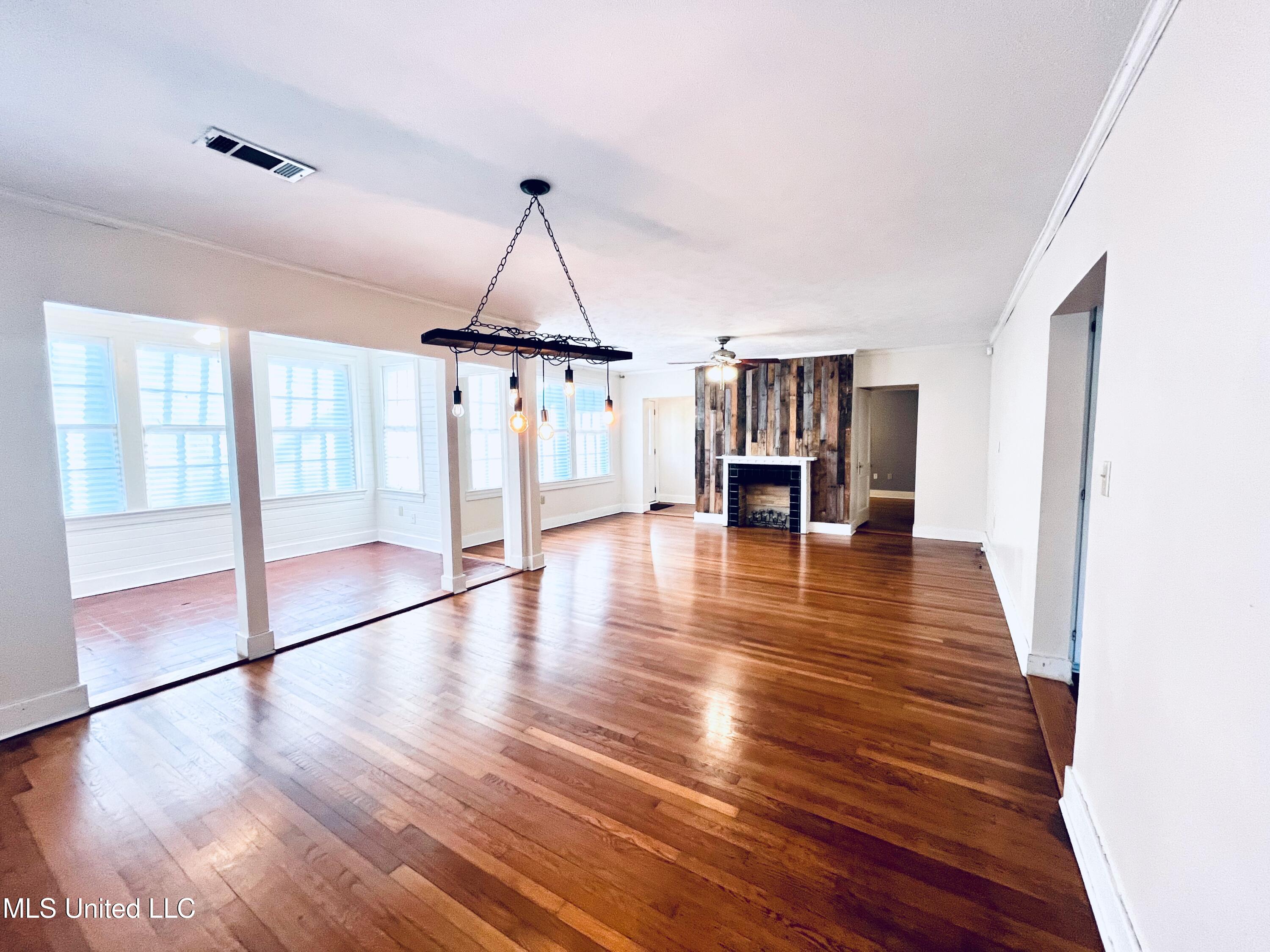 438 Downing Street Jackson, MS 39216 - Photo 13 of 49 IMG_1788