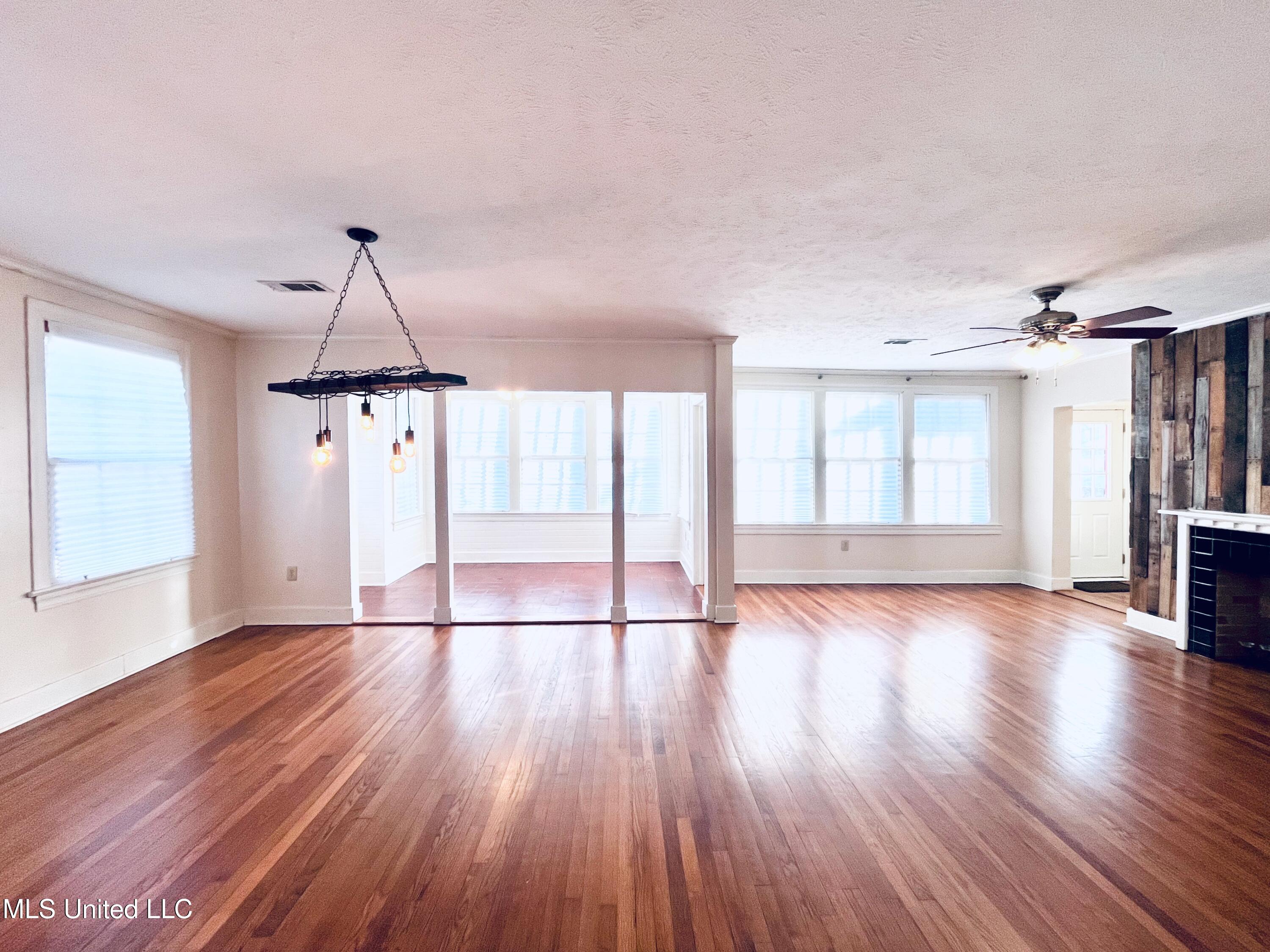 438 Downing Street Jackson, MS 39216 - Photo 14 of 49 IMG_1776