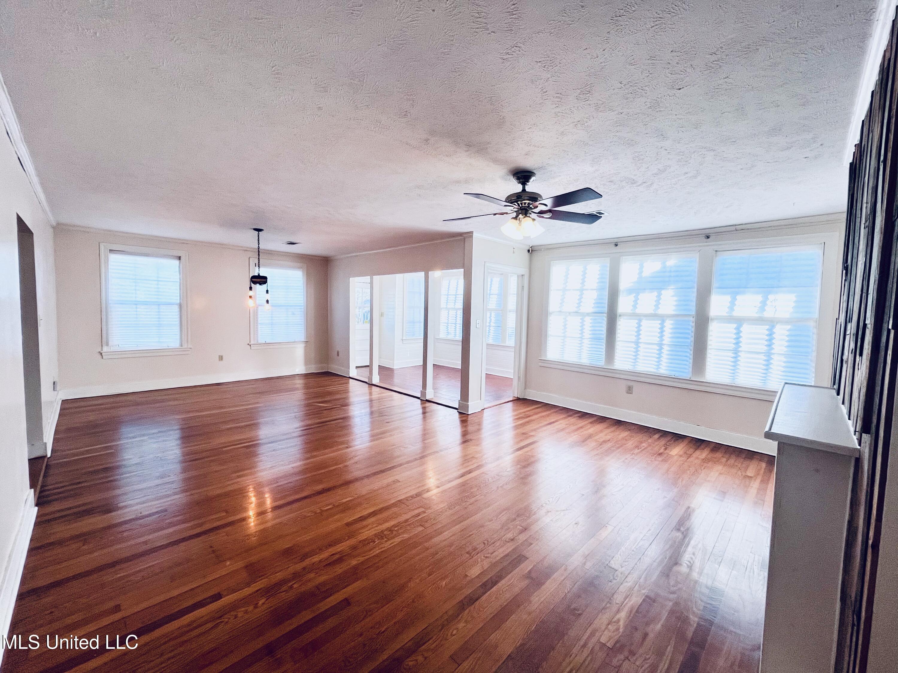 438 Downing Street Jackson, MS 39216 - Photo 15 of 49 IMG_1780