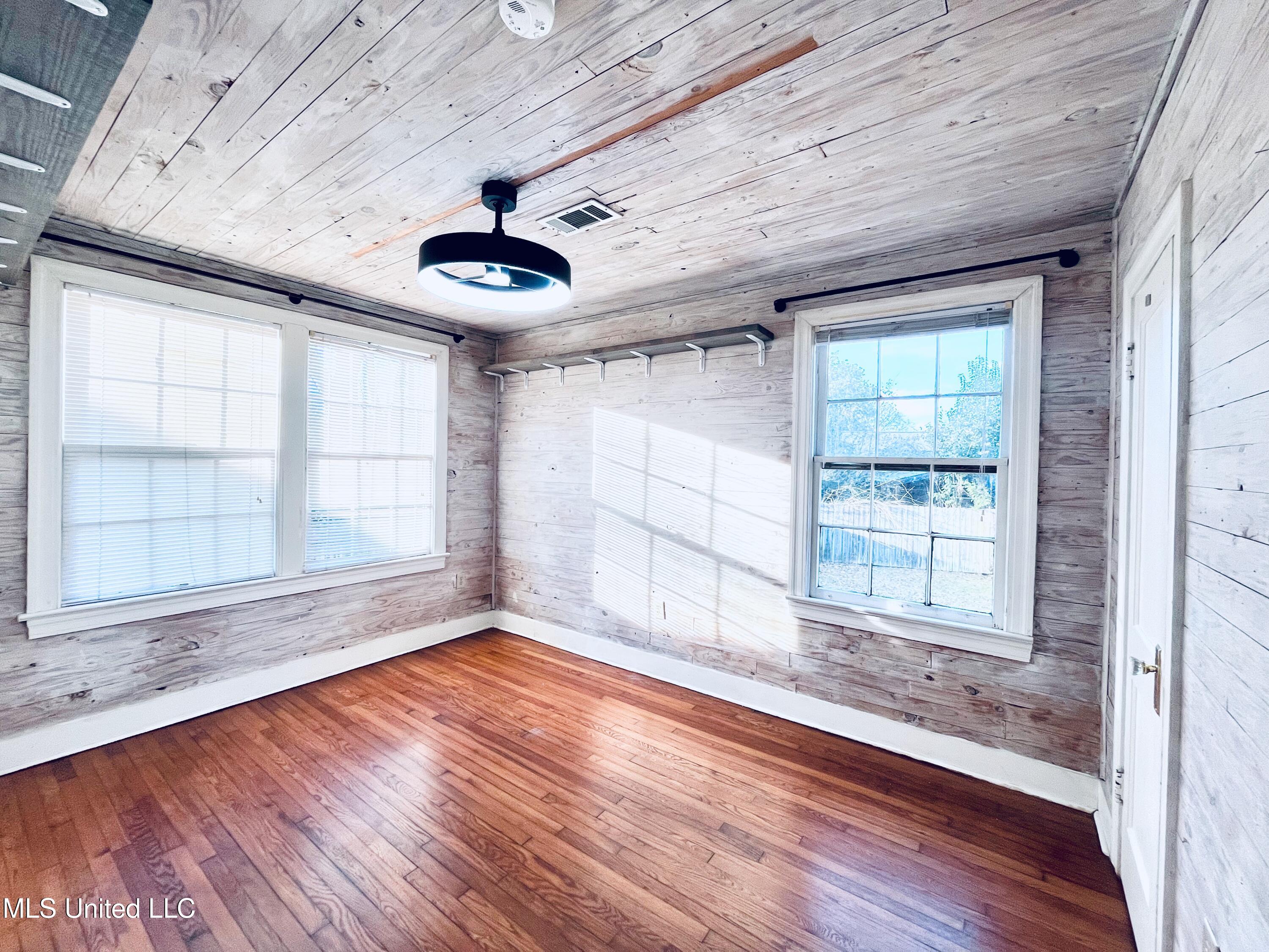 438 Downing Street Jackson, MS 39216 - Photo 42 of 49 IMG_1848