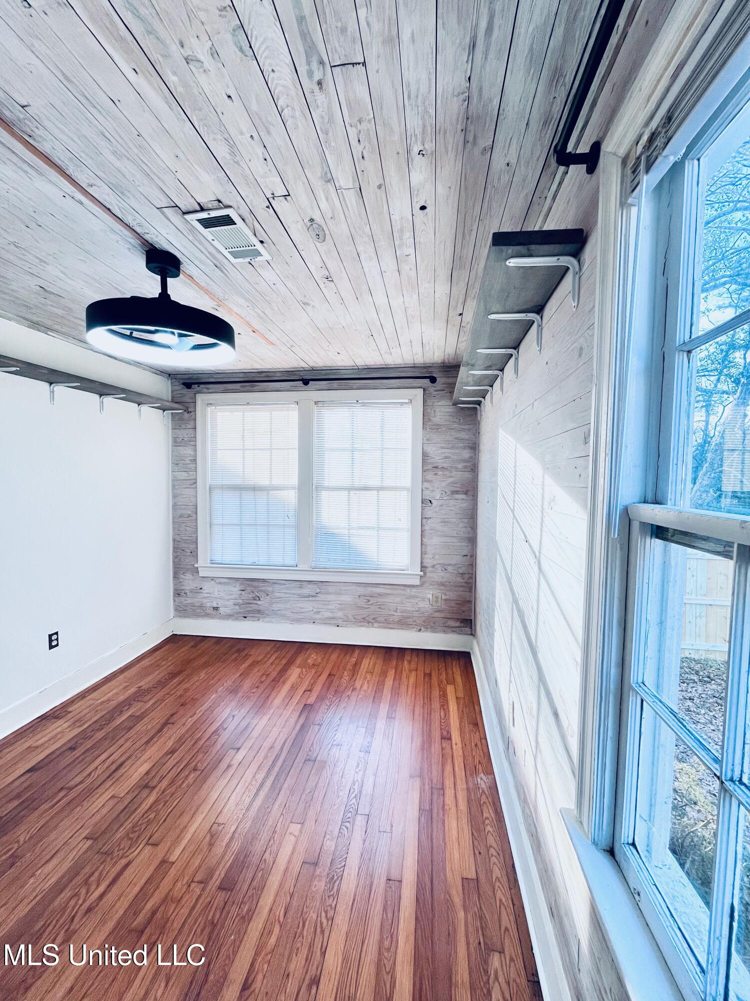 438 Downing Street Jackson, MS 39216 - Photo 43 of 49 IMG_1853