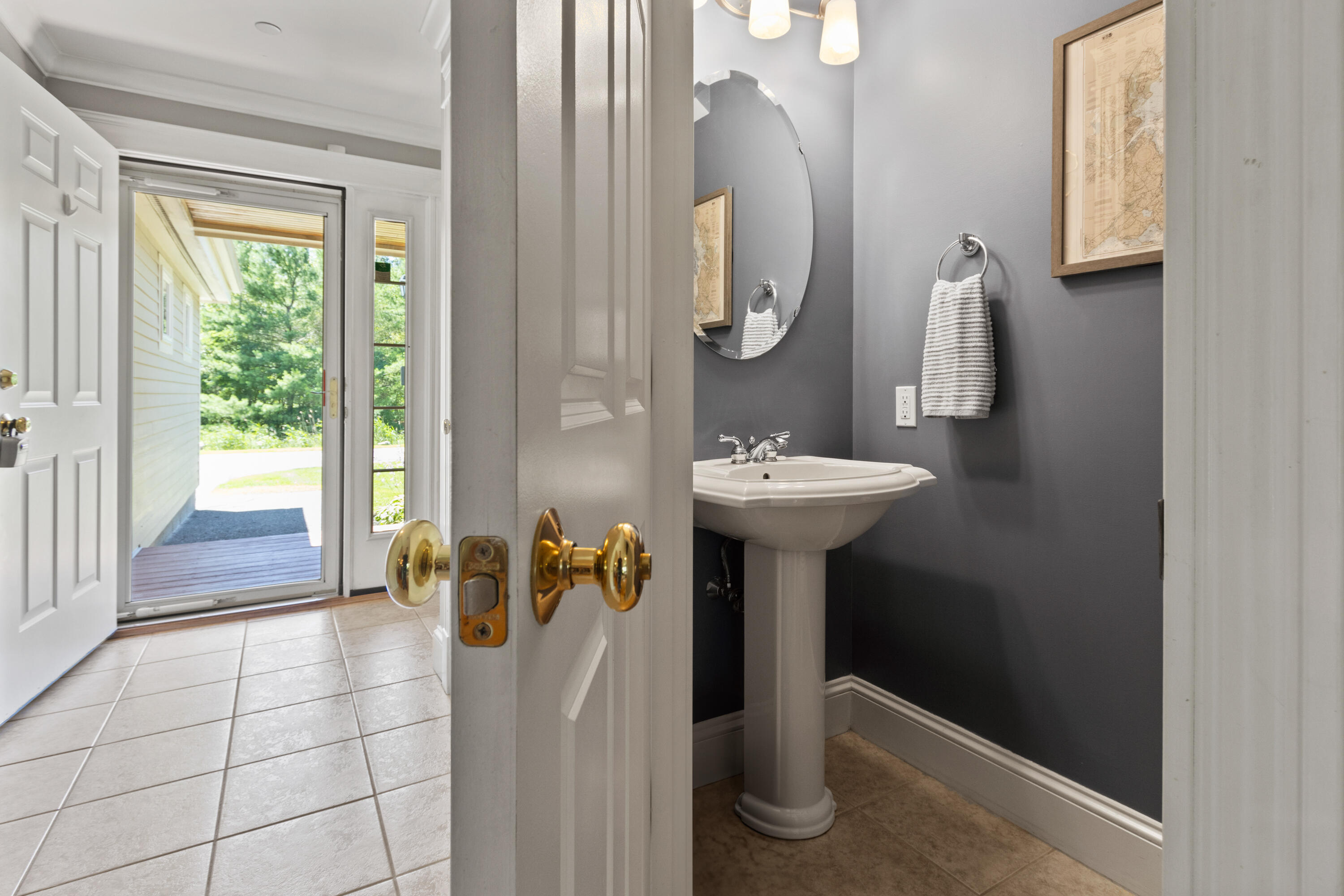 95 Ridge Road, Unit 22 Portland, ME 04103 - Photo 19 of 43 Powder Room - Floor 1