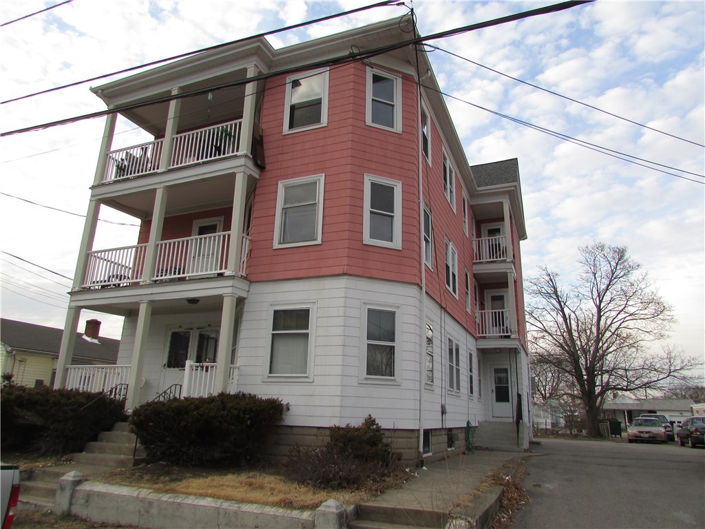 96 Chaplin Street Pawtucket, RI 02861 - Photo 1 of 10 Gallery Image 1