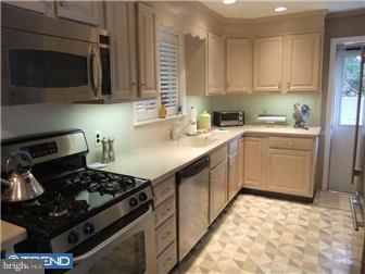 543 Weymouth Road Springfield, PA 19064 - Photo 5 of 12