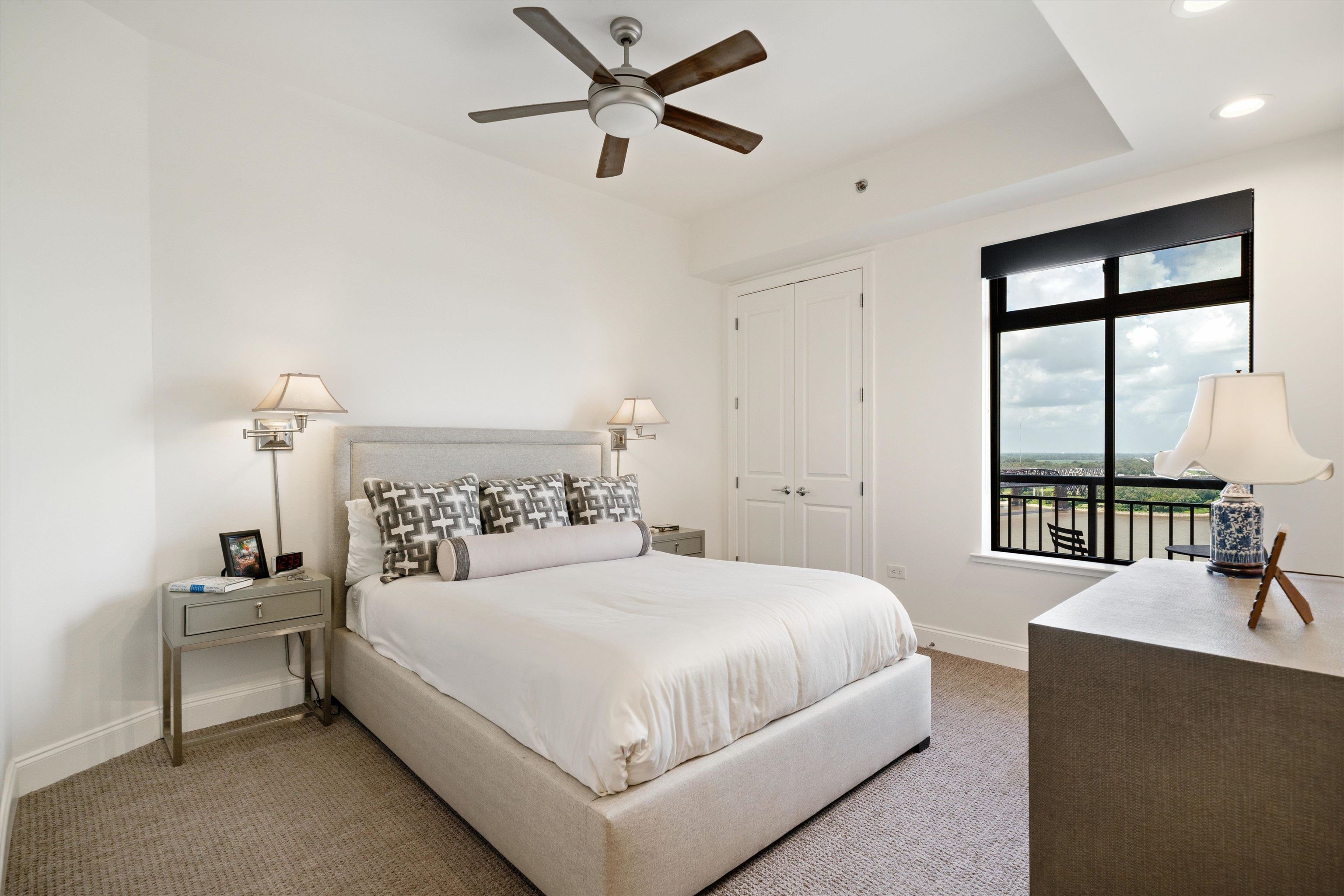717 Riverside Drive, Unit 1507 Memphis, TN 38103 - Photo 18 of 34 Gallery Image 18