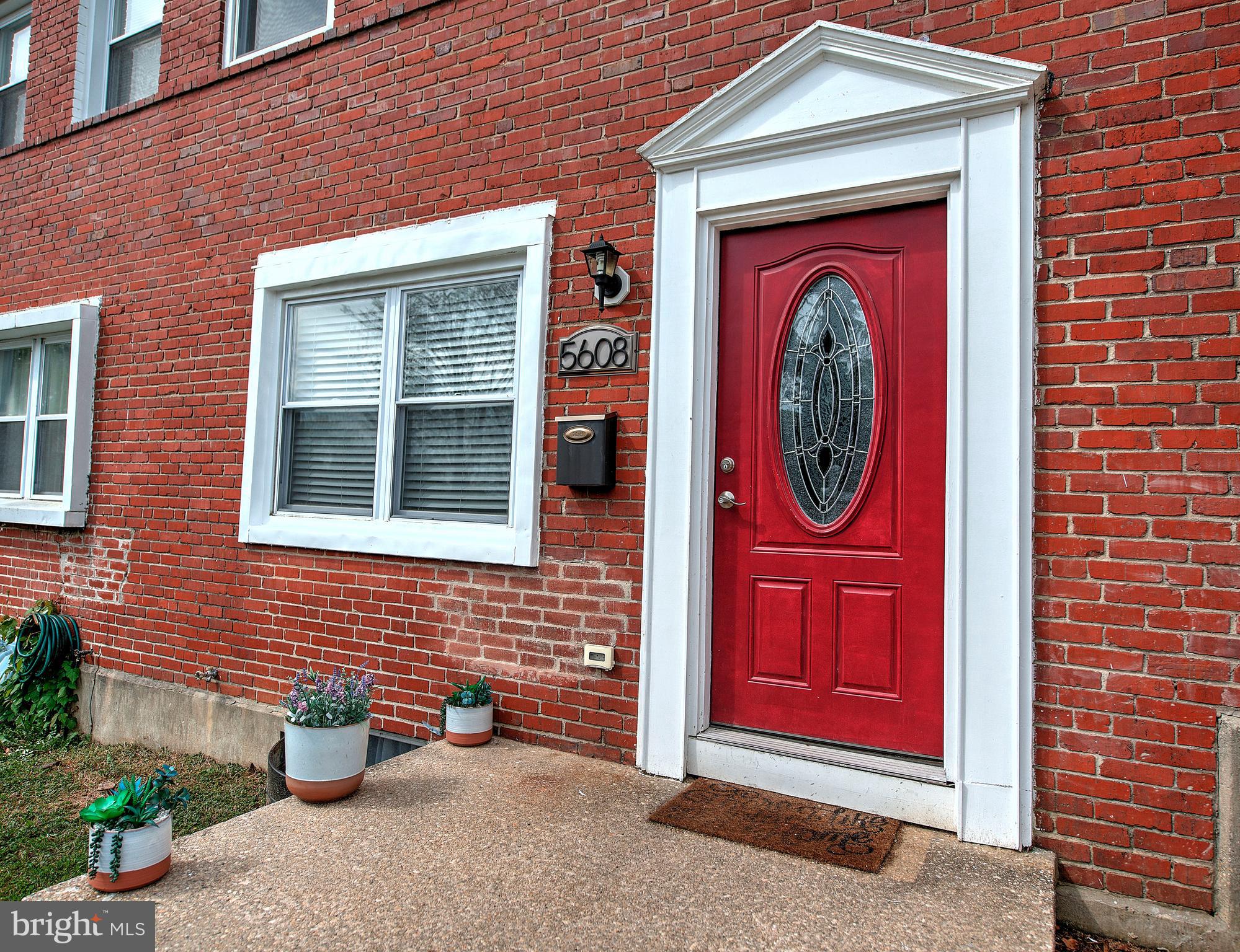 5608 Clearspring Road Baltimore, MD 21212 - Photo 4 of 32