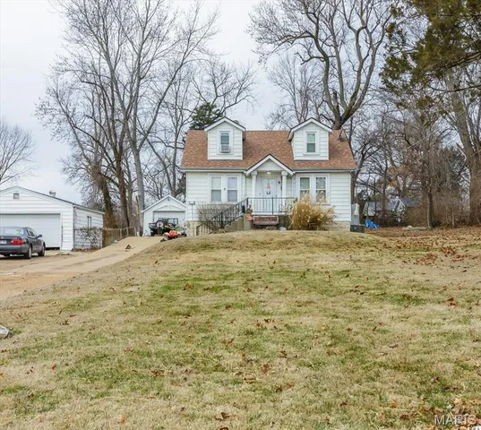 $125,000 | 2331 Hood Avenue, Overland, MO 63114
