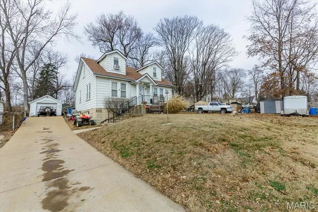 $125,000 | 2331 Hood Avenue, Overland, MO 63114