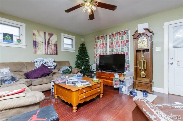 $125,000 | 2331 Hood Avenue, Overland, MO 63114