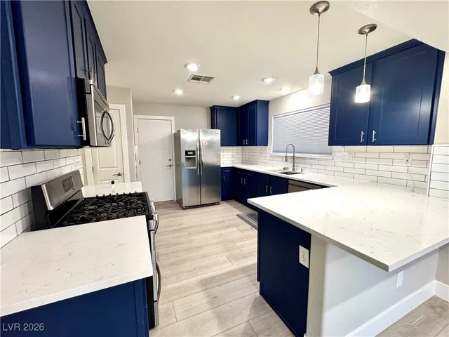 $2,995 | 11612 West Aruba Beach Avenue, Las Vegas, NV 89138