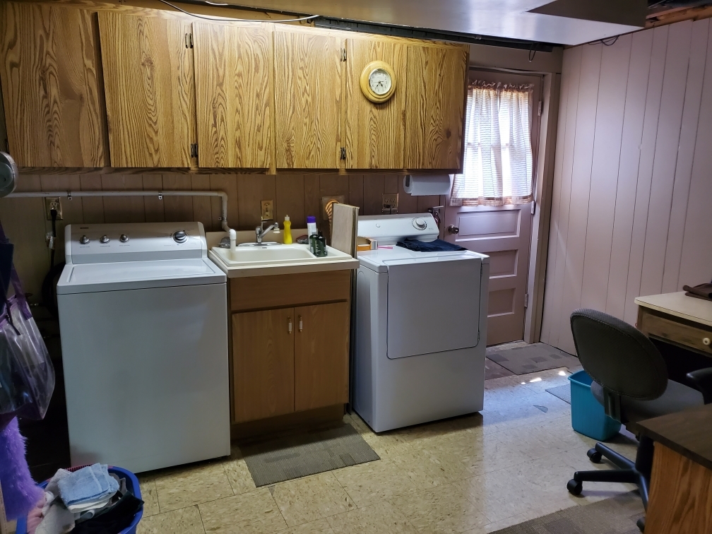 6139 107th Street Chicago Ridge, IL 60415 - Photo 14 of 16 a room with storage and utility
