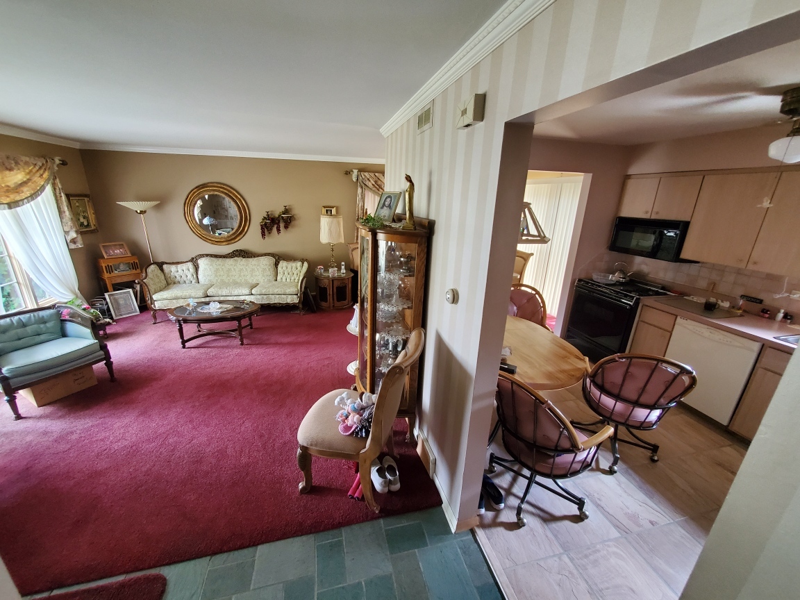6139 107th Street Chicago Ridge, IL 60415 - Photo 8 of 16 a view of a room with gym equipment