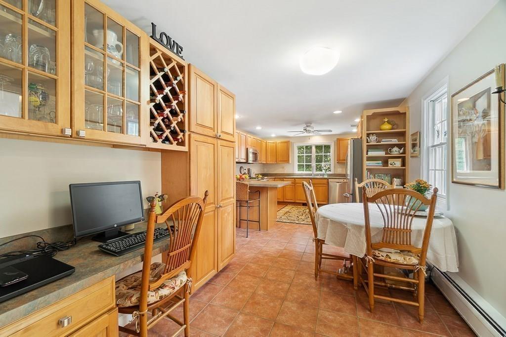 9 Shirley Road Andover, MA 01810 - Photo 12 of 40 Gallery Image 12