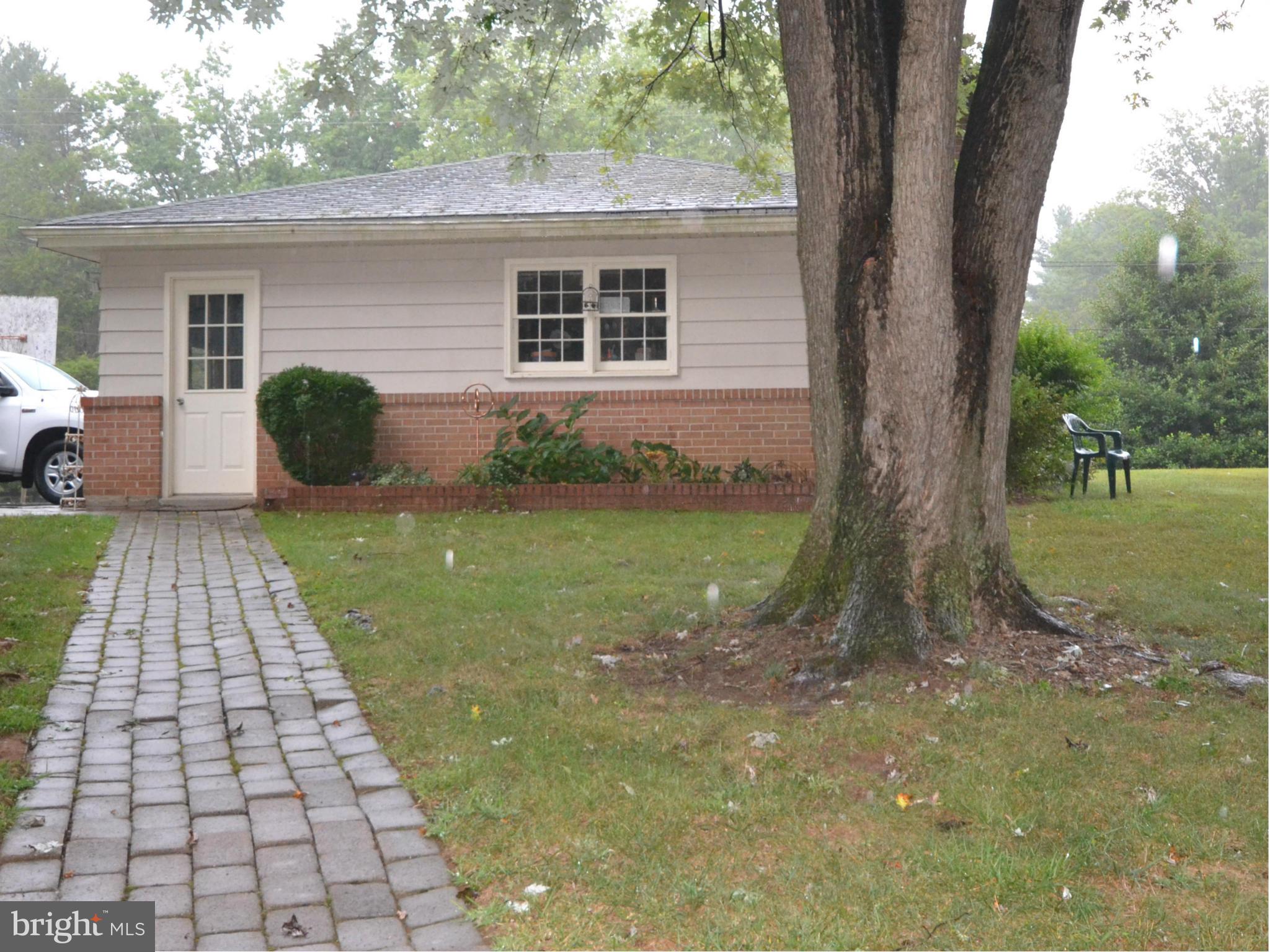 19666 Youngs Cliff Road Sterling, VA 20165 - Photo 28 of 30 Exterior (Rear)