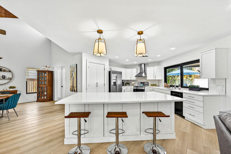 3028 Northwest 28th Avenue Boca Raton, FL 33434 - Photo 9 of 29 Kitchen