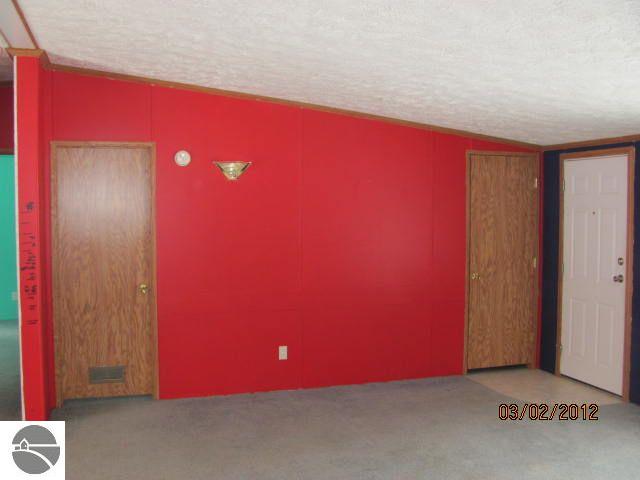 8554 Hodge Road Kingsley, MI 49649 - Photo 12 of 23 1734115-11.JPG