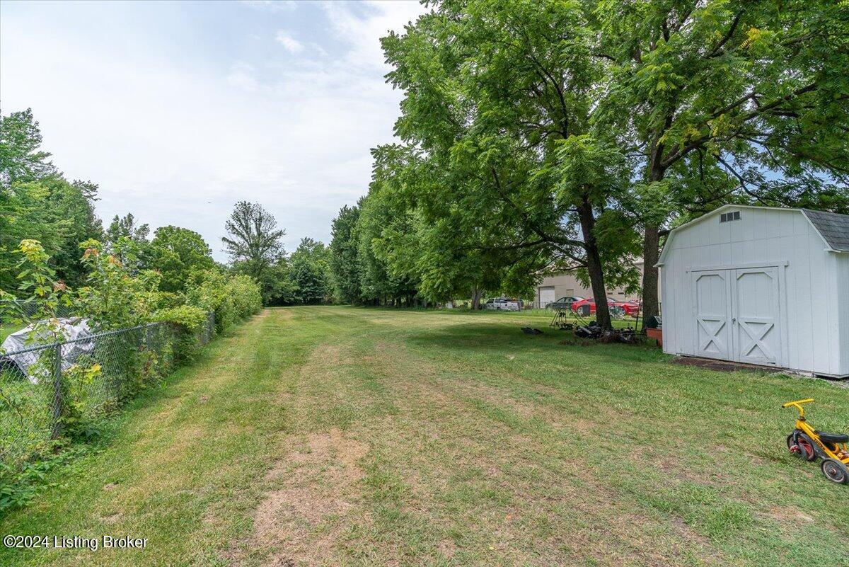 8404 Blue Lick Road Louisville, KY 40219 - Photo 32 of 46 32-8404-32
