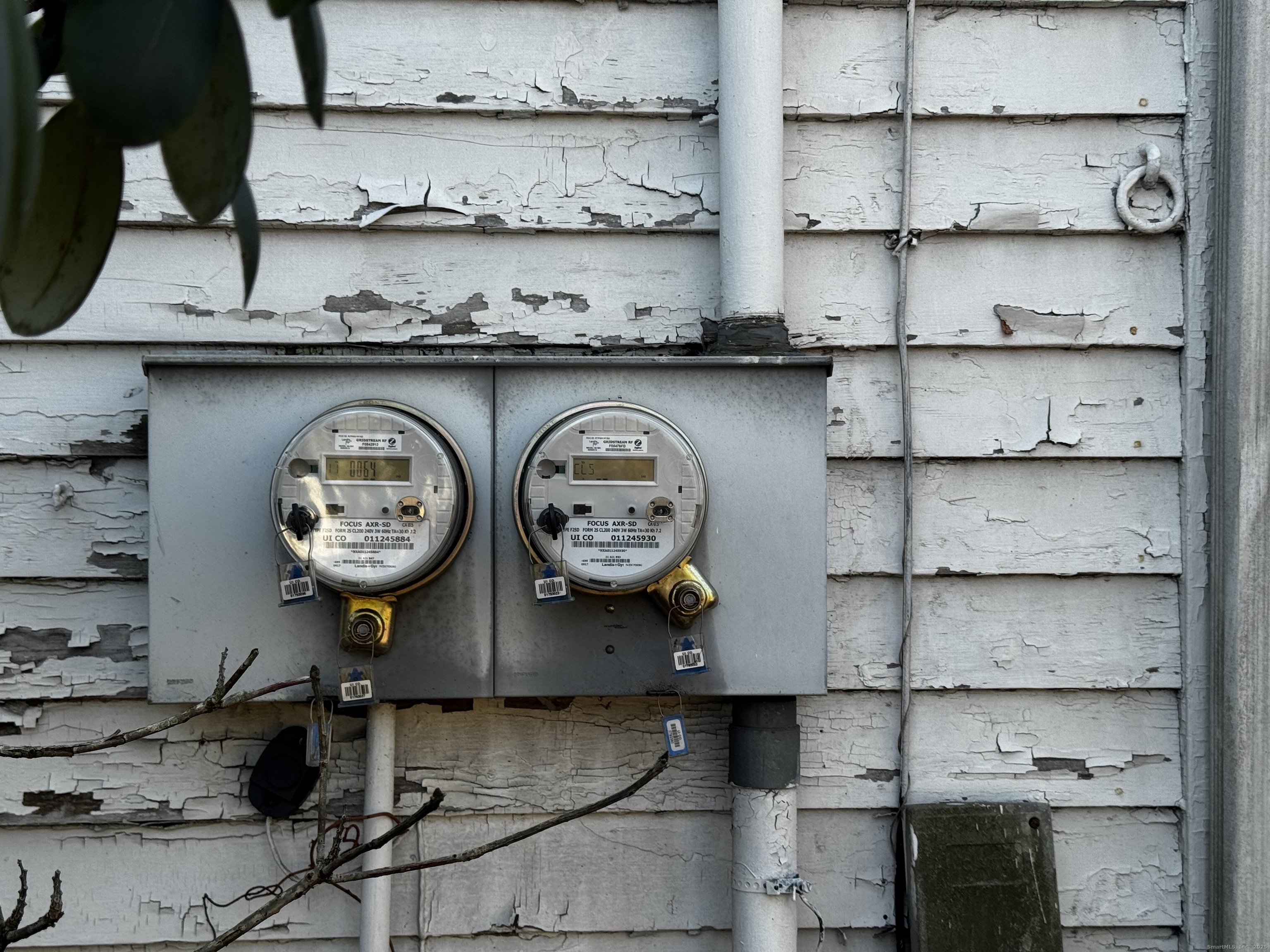 58 Daniels Farm Road Trumbull, CT 06611 - Photo 26 of 40 a kitchen with a stove and cabinets