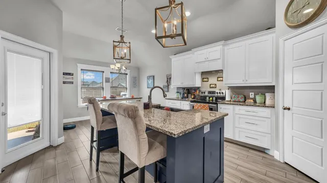 $329,900 | 972 Sam Street, Springtown, TX 76082