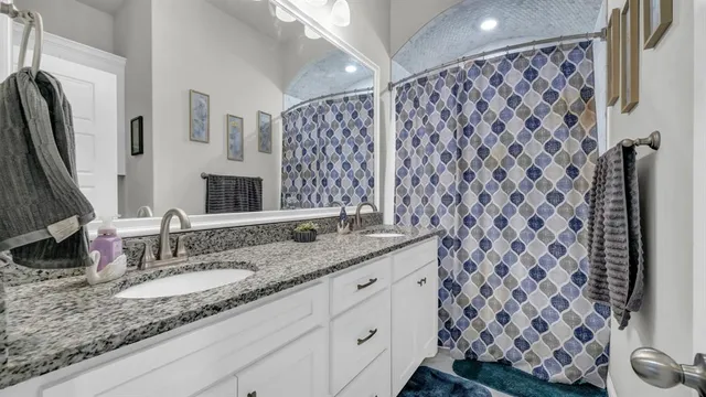 $329,900 | 972 Sam Street, Springtown, TX 76082