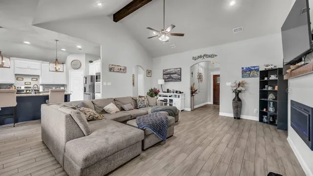 $329,900 | 972 Sam Street, Springtown, TX 76082