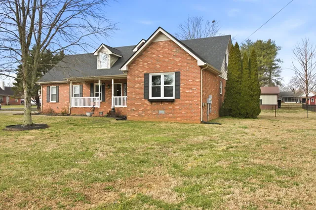 $595,000 | 1976 Orchard Park Drive, Murfreesboro, TN 37128
