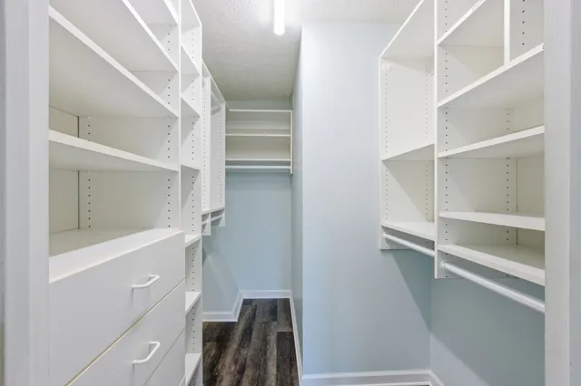 $595,000 | 1976 Orchard Park Drive, Murfreesboro, TN 37128