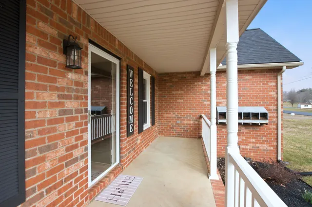 $595,000 | 1976 Orchard Park Drive, Murfreesboro, TN 37128