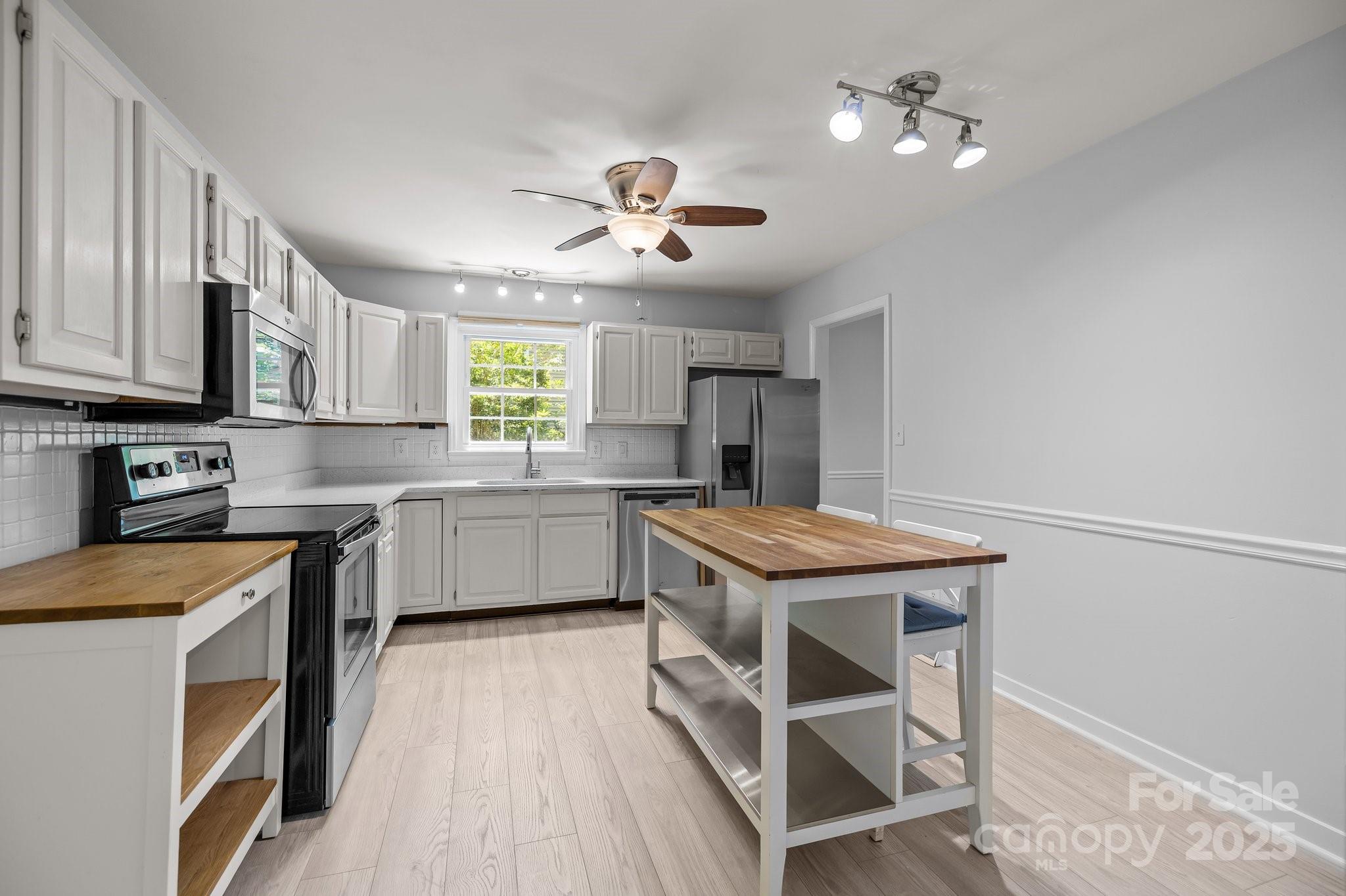 11329 Torino Road Matthews, NC 28105 - Photo 8 of 33 Gallery Image 8