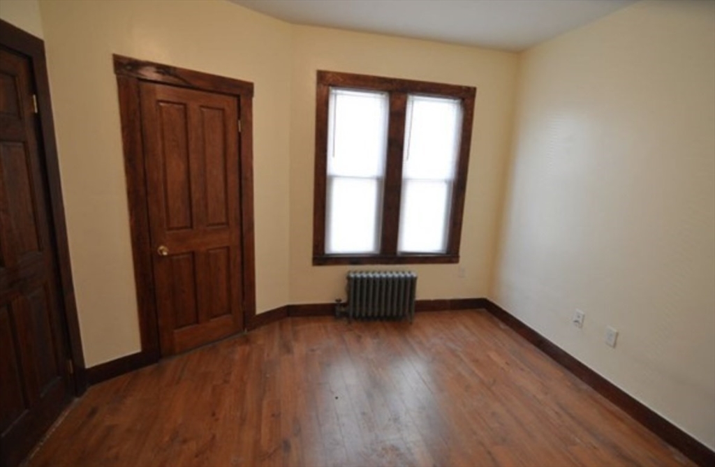 21 Harbor Boston Ma, Unit 2 Boston, MA 02125 - Photo 5 of 10