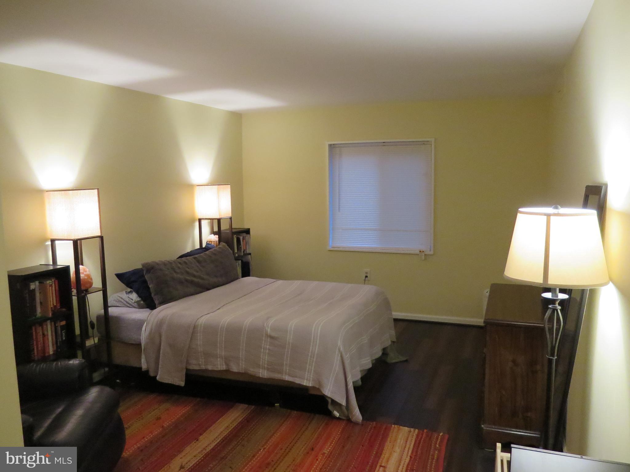 1413 Northgate Square, Unit 1C Reston, VA 20190 - Photo 20 of 22 Master Bed
