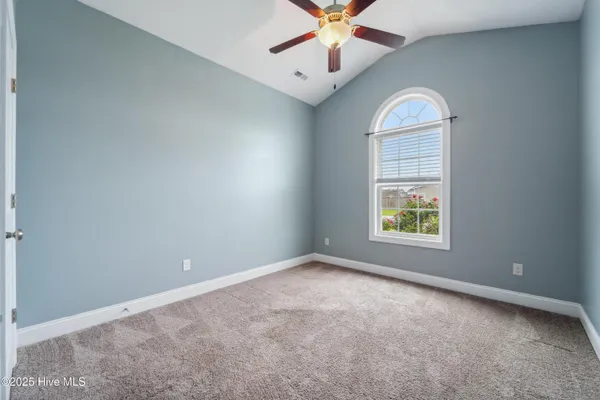 $2,095 | 418 Durham Station Drive, Jacksonville, NC 28546