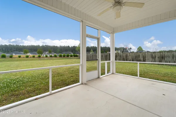 $2,095 | 418 Durham Station Drive, Jacksonville, NC 28546