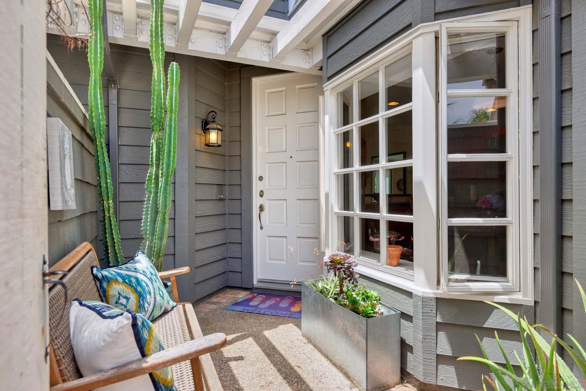 2921 Sandy Pointe, Unit 3 Del Mar, CA 92014 - Photo 6 of 31 a view of balcony with an outdoor seating