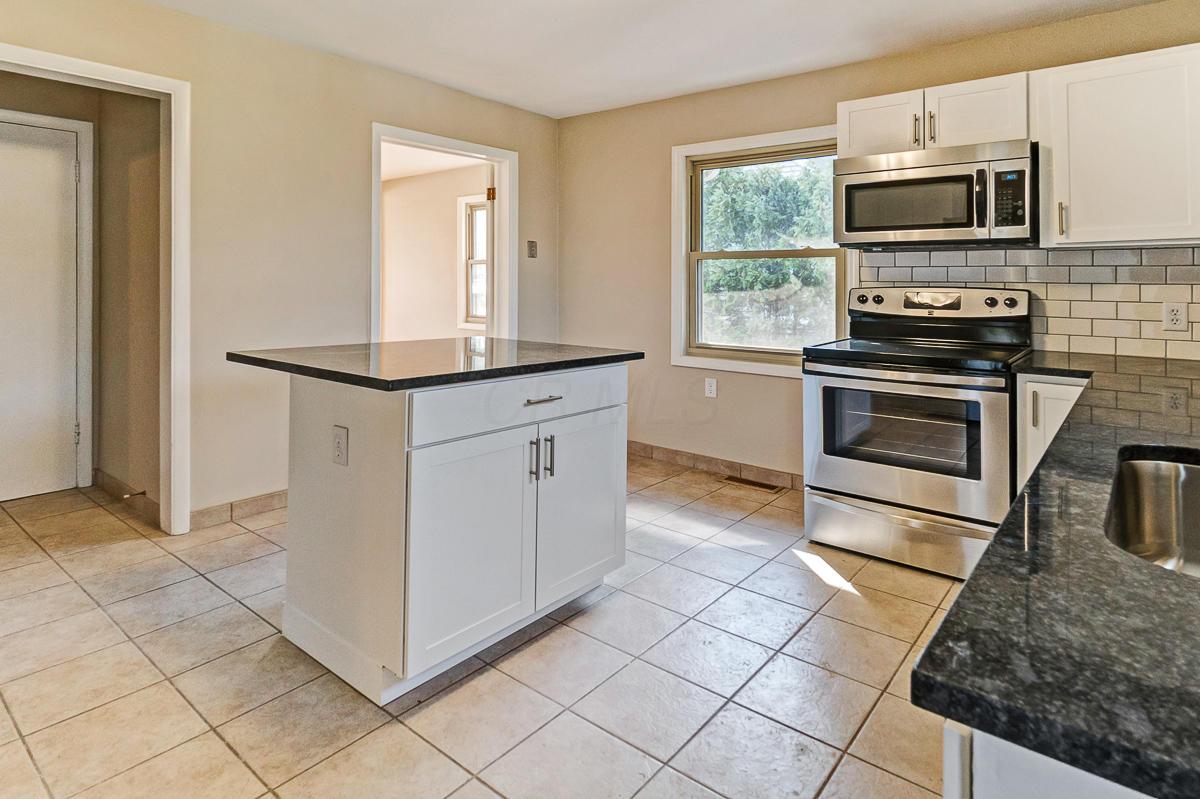 2312 Nottingham Road Columbus, OH 43221 - Photo 11 of 25 Gallery Image 11