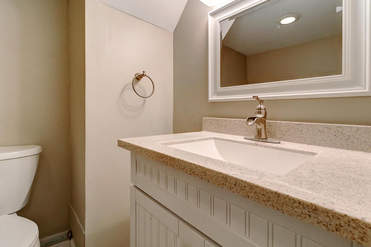 2312 Nottingham Road Columbus, OH 43221 - Photo 23 of 25 Gallery Image 23