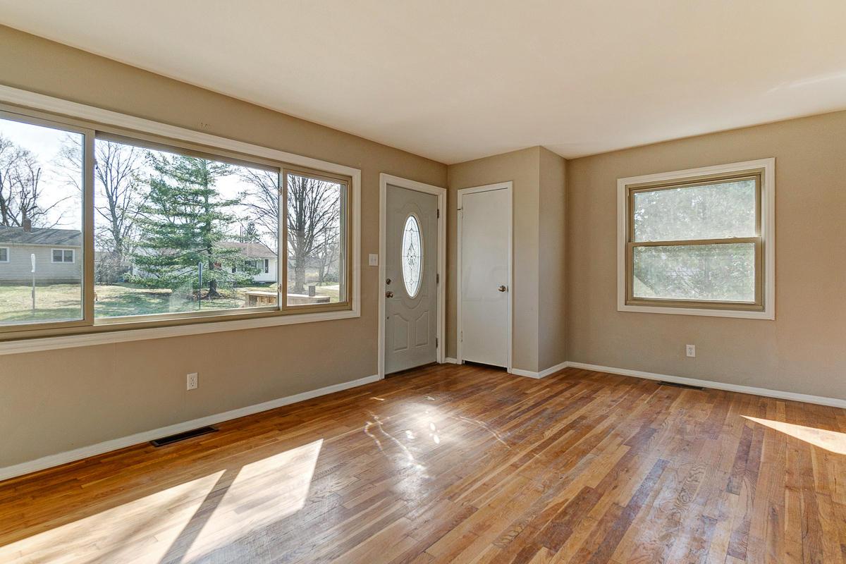2312 Nottingham Road Columbus, OH 43221 - Photo 3 of 25 Gallery Image 3