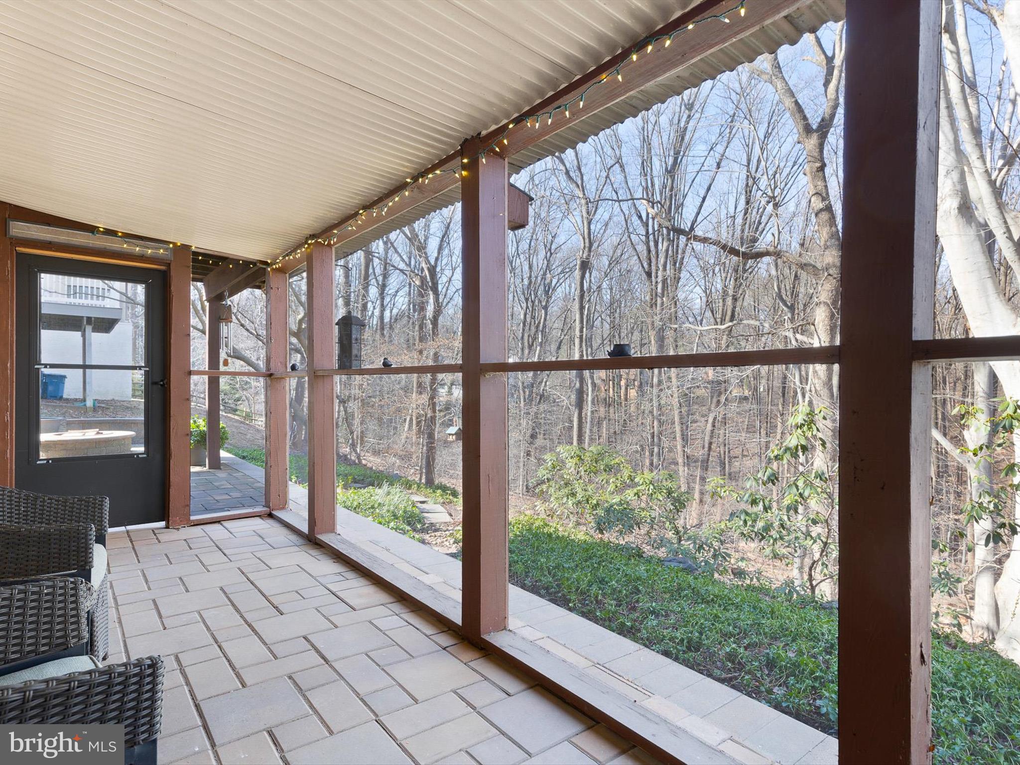 10 Forest Ridge Road Newark, DE 19711 - Photo 40 of 50 Screened in patio
