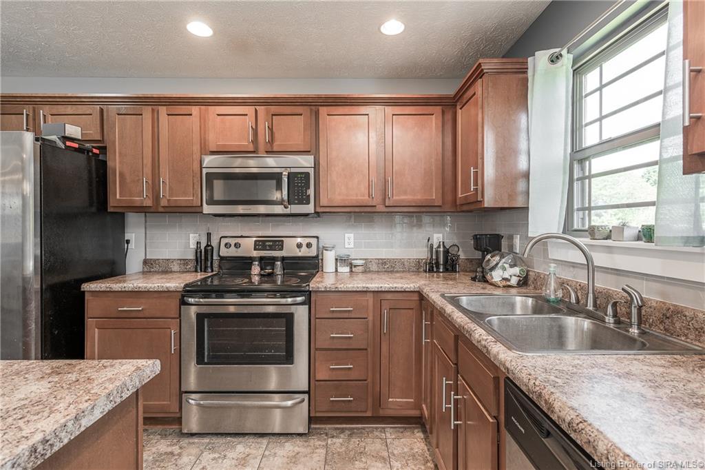 2422 Ryleigh Court Northwest Ramsey, IN 47166 - Photo 9 of 19 Gallery Image 9
