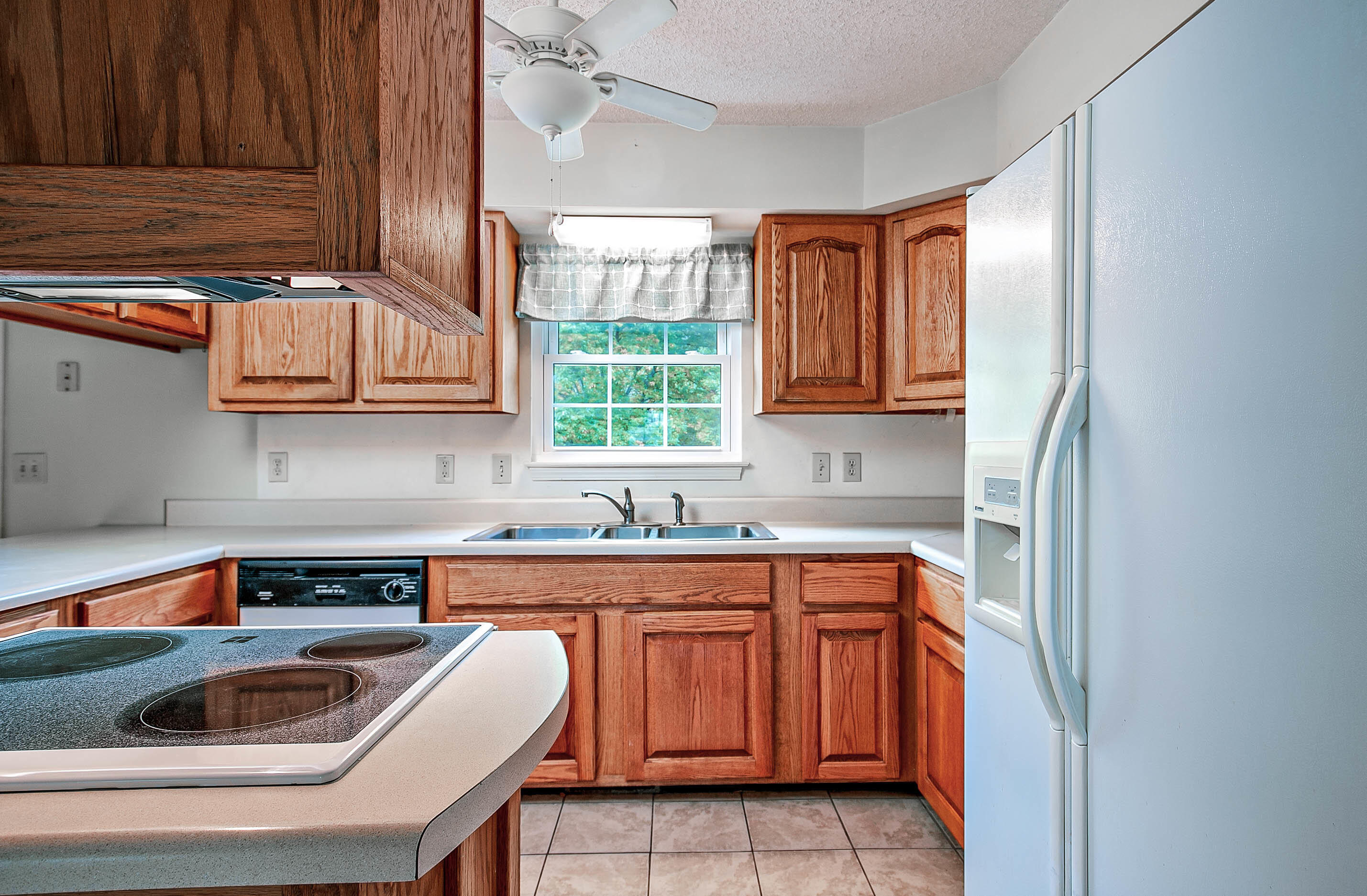 1119 Gray Station Road Gray, TN 37615 - Photo 14 of 35 014_gray_station_rd-13