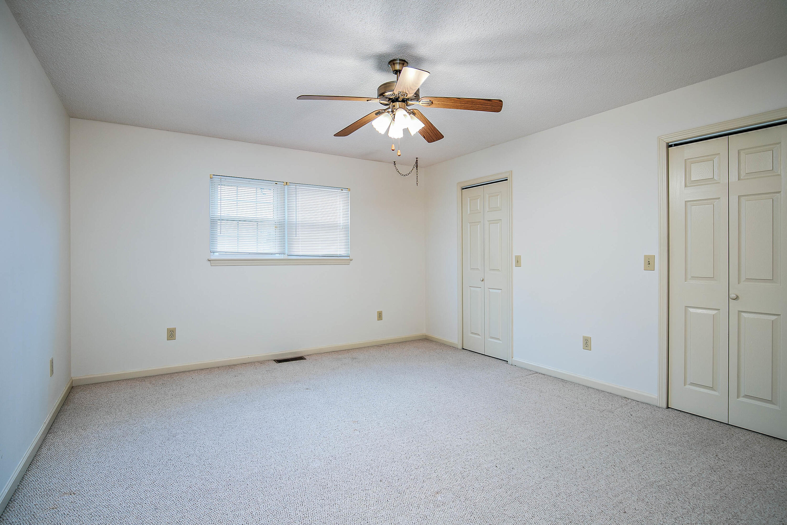 1119 Gray Station Road Gray, TN 37615 - Photo 21 of 35 021_gray_station_rd-20
