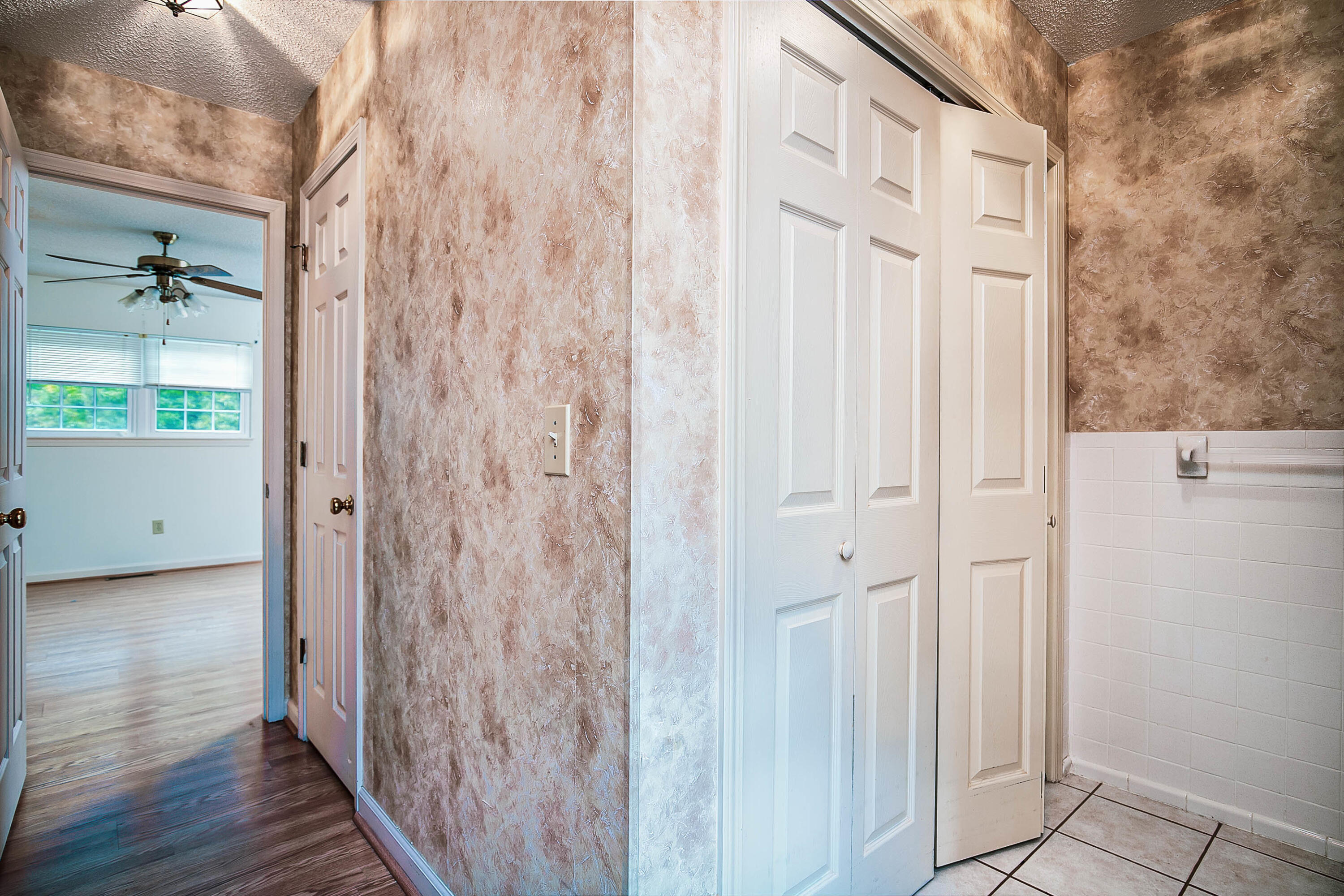 1119 Gray Station Road Gray, TN 37615 - Photo 28 of 35 028_gray_station_rd-26