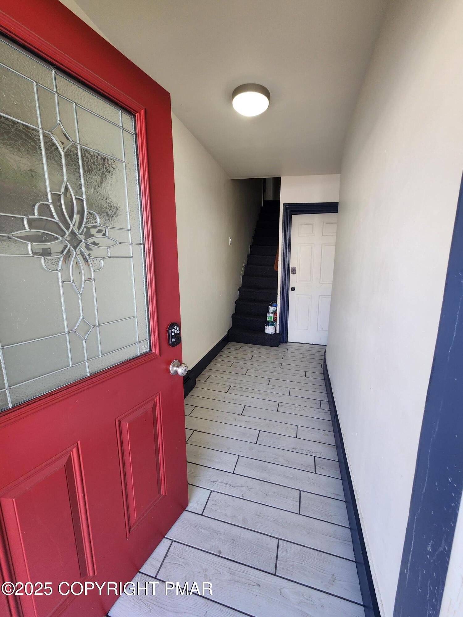 514 North Street Jim Thorpe, PA 18229 - Photo 3 of 34 a view of entryway