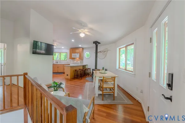 $340,000 | 7 Sunsan Beach Road, Deltaville, VA 23043