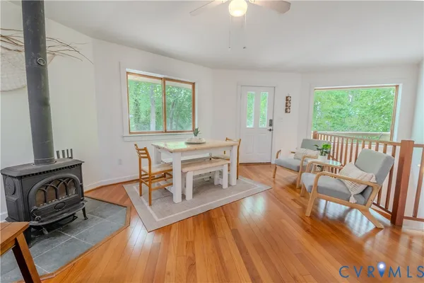 $340,000 | 7 Sunsan Beach Road, Deltaville, VA 23043
