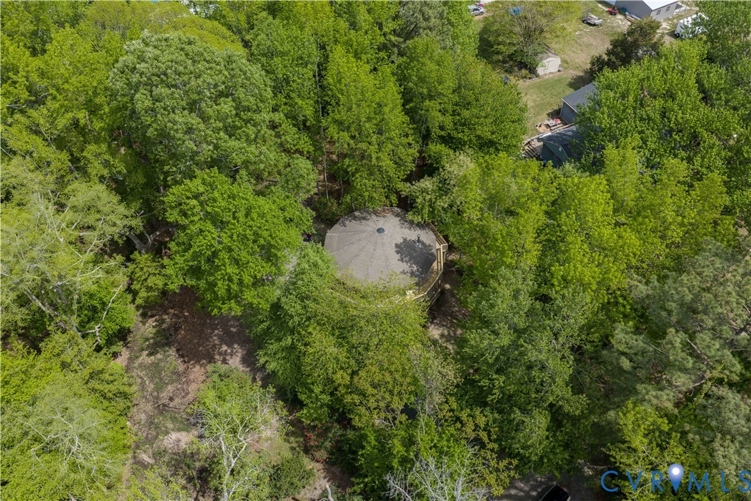 7 Sunsan Beach Road Deltaville, VA 23043 - Photo 4 of 27